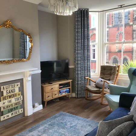 Granby House Holiday Apartments, Apartment 2, In The Old Town, Free On Street Parking Included Scarborough Exterior photo
